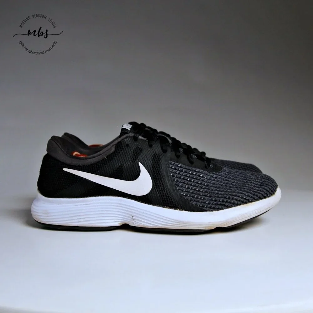 Nike Revolution Black Running Shoes_2